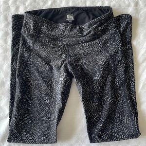 Athleta girl run with it tight EUC size 12